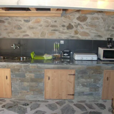 Casa Capela - Casas Do Sinhel Vakantiehuis Cha de Alvares