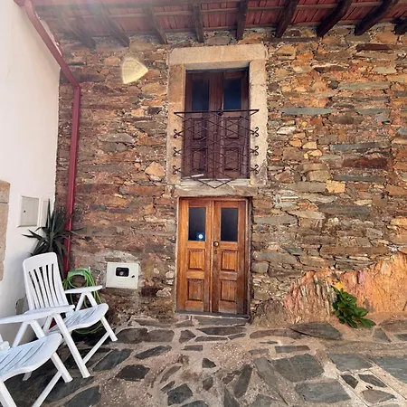 Casa Capela - Casas Do Sinhel * Cha de Alvares