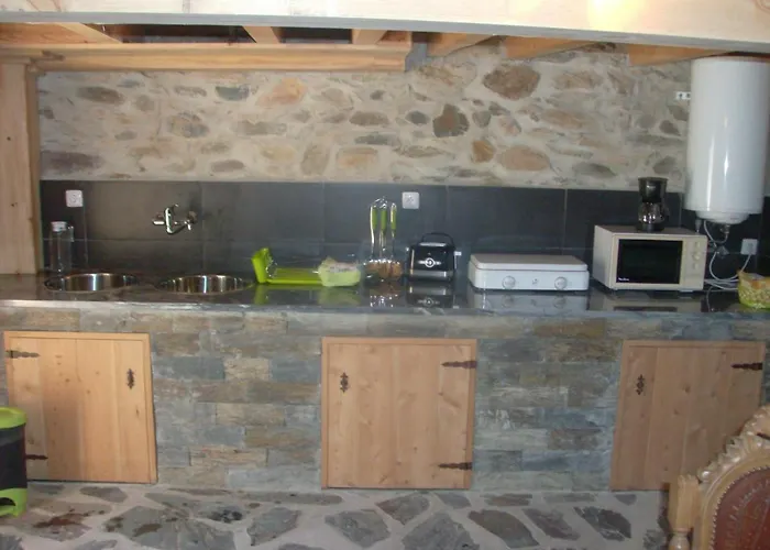 Casa Capela - Casas Do Sinhel Holiday home Cha de Alvares